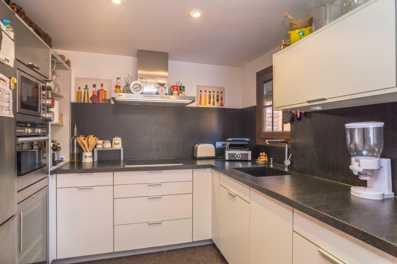 B-35 Begur 6 Pax Apartment Luaran gambar