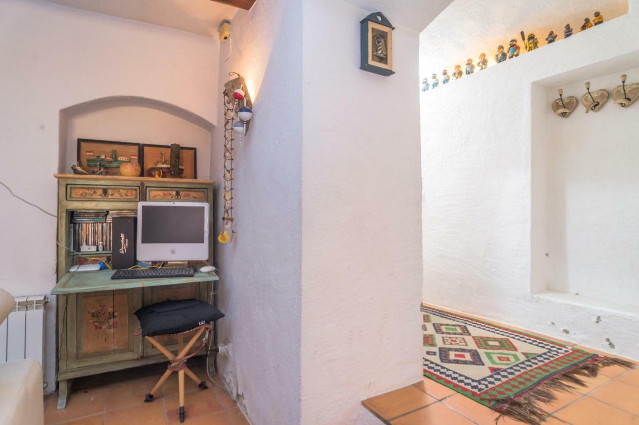 B-35 Begur 6 Pax Apartment Luaran gambar