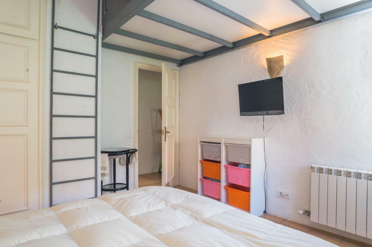 B-35 Begur 6 Pax Apartment Luaran gambar